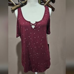 NWT - Rock & Republic Cold Shoulders Top Size Large